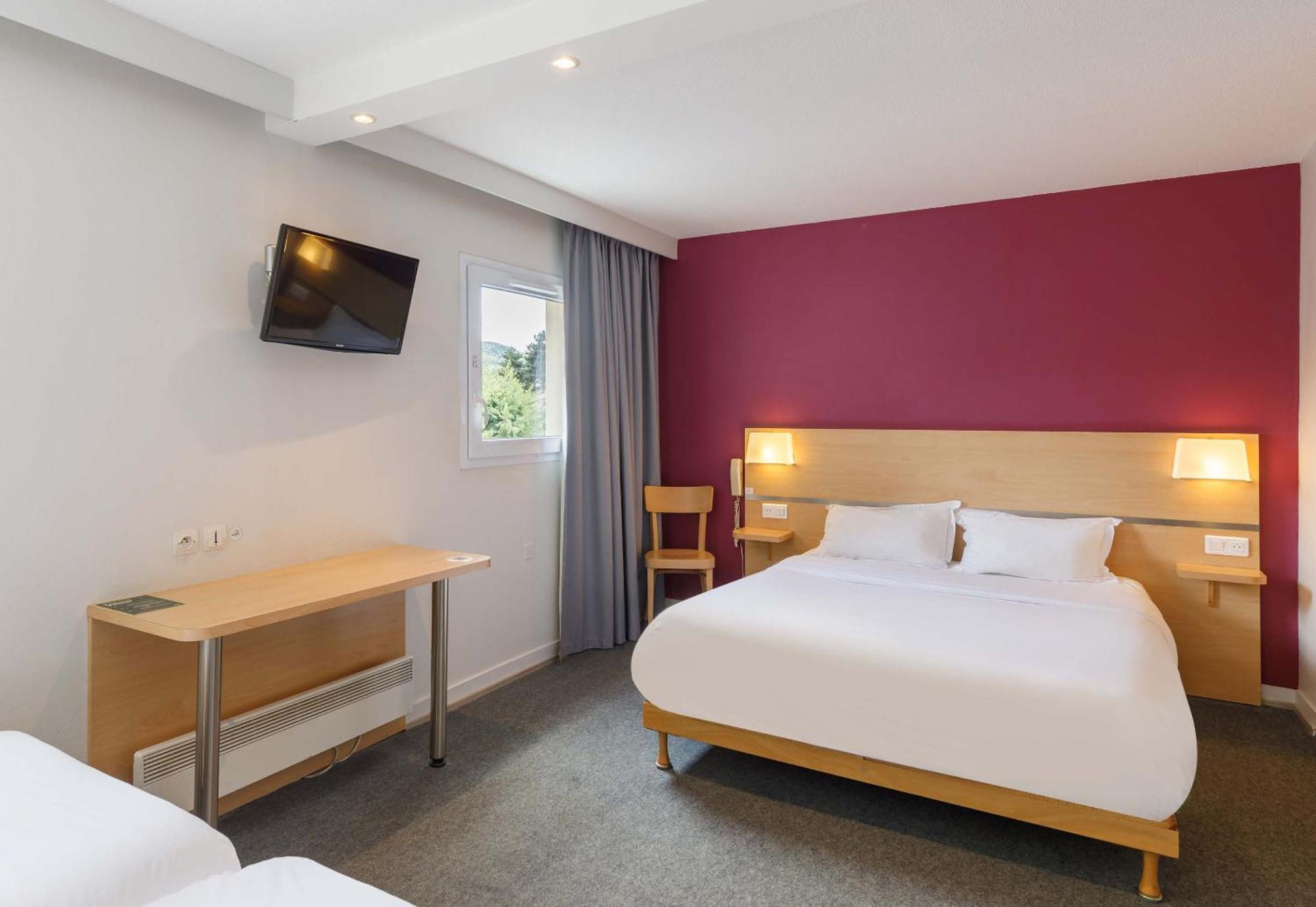 B&B Hotel Le Puy-En-Velay Vals-pres-le-Puy Dış mekan fotoğraf