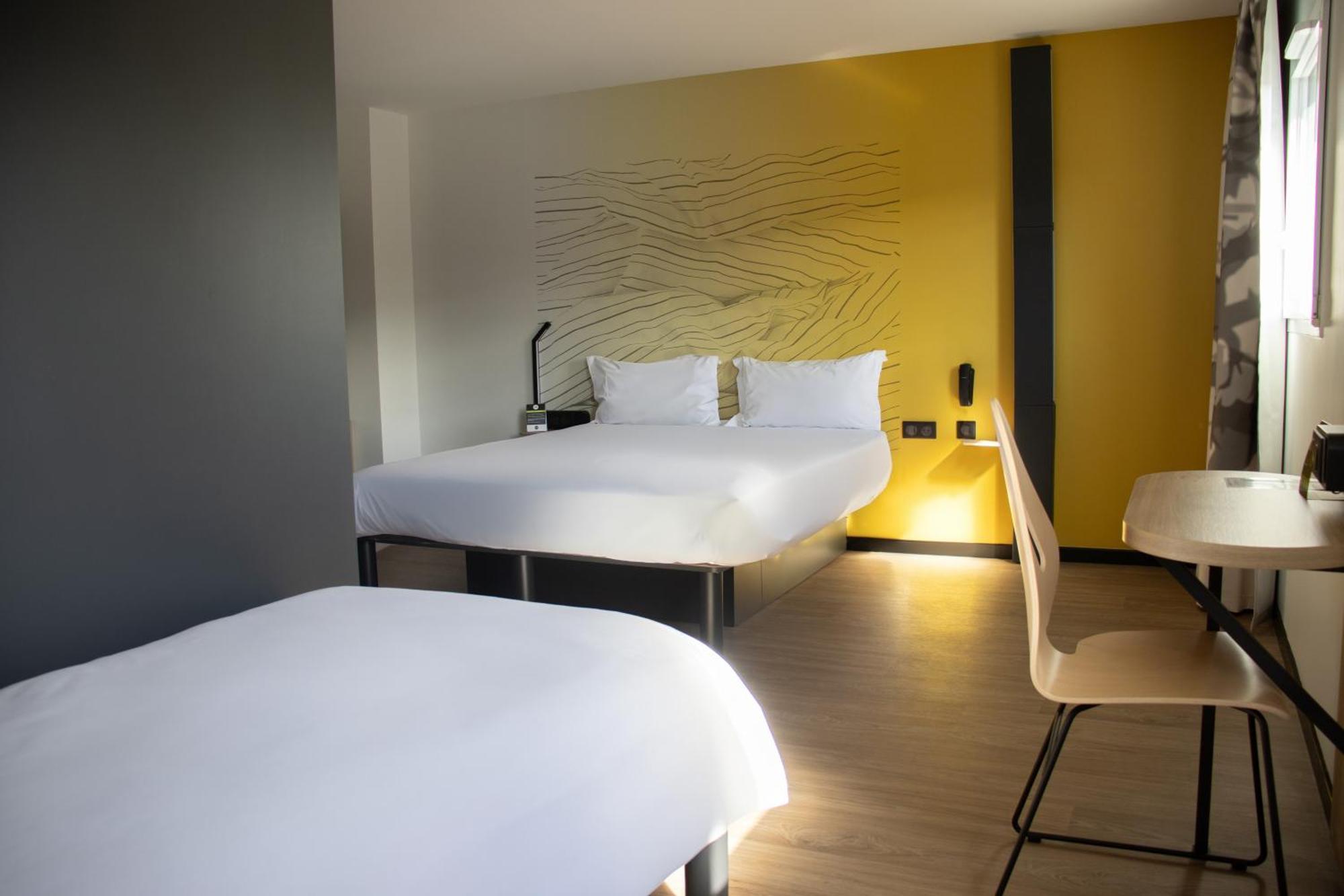 B&B Hotel Le Puy-En-Velay Vals-pres-le-Puy Dış mekan fotoğraf