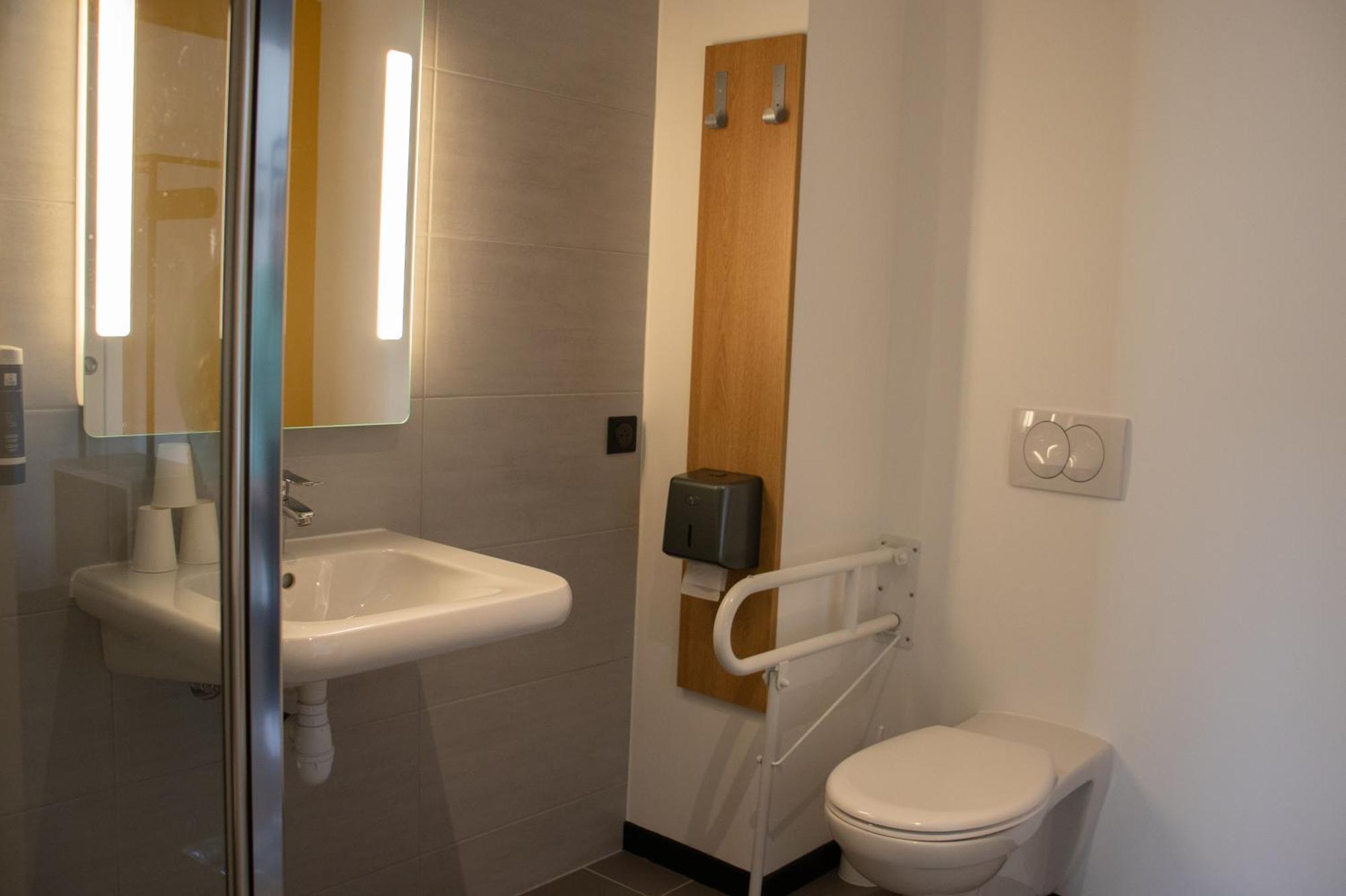 B&B Hotel Le Puy-En-Velay Vals-pres-le-Puy Dış mekan fotoğraf