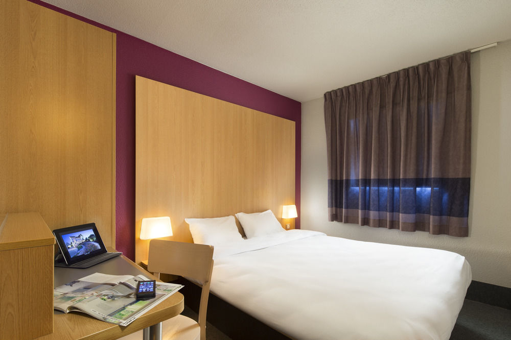 B&B Hotel Le Puy-En-Velay Vals-pres-le-Puy Dış mekan fotoğraf