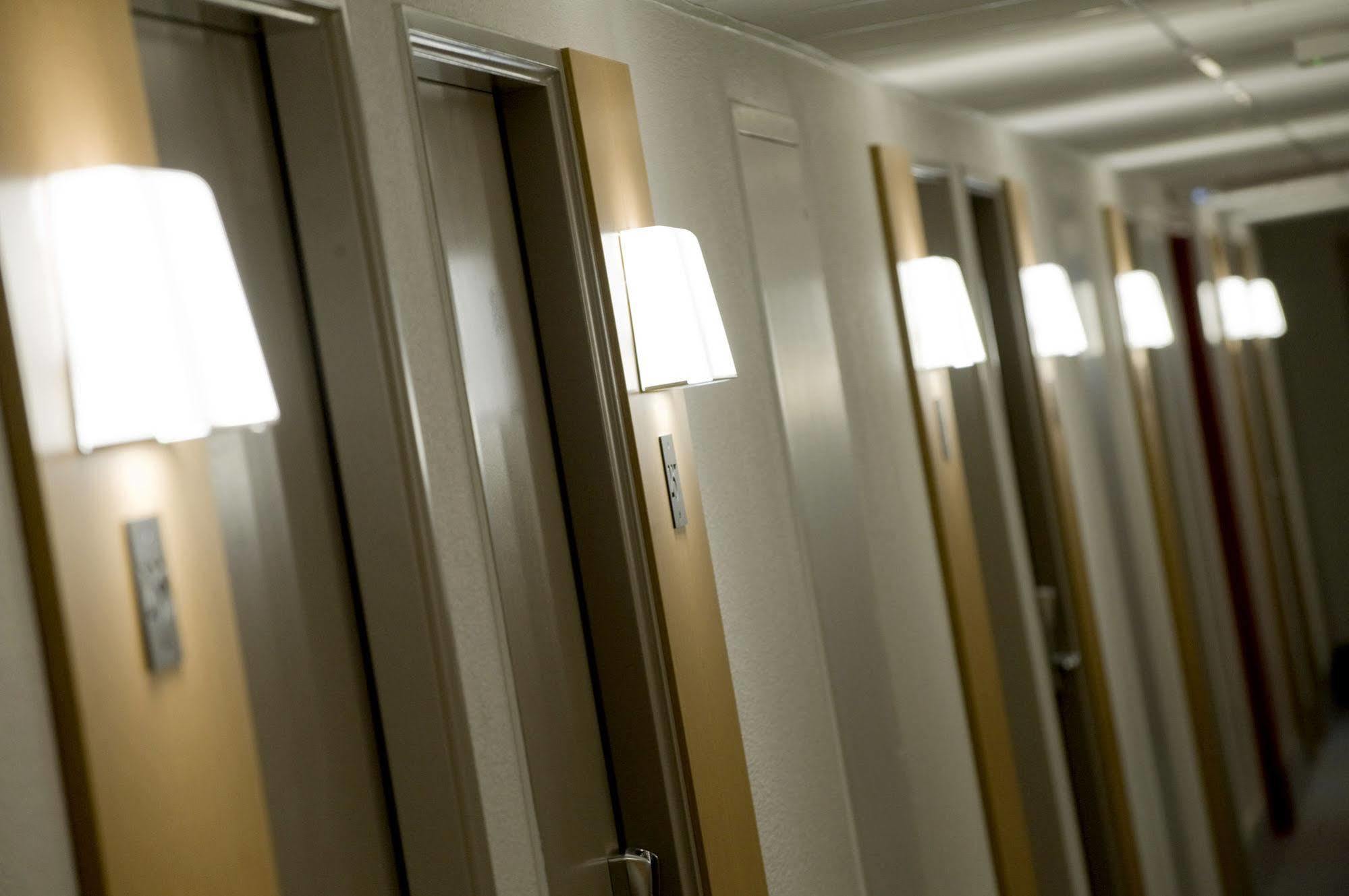 B&B Hotel Le Puy-En-Velay Vals-pres-le-Puy Dış mekan fotoğraf